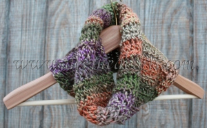 crochet, handmade, homemade, crochet cowl, cowl scarf, crochet cowl scarf, fashion, accessories, crafts, etsy, DIY
